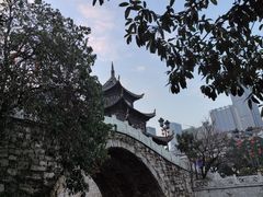 -包整·丝娃娃(一览甲秀楼风景店)