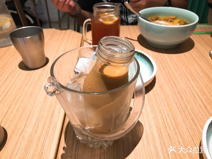 寻味·港式茶餐厅(悦茂购物中心店)港式丝袜奶茶图片