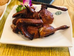 红烧乳鸽-添好运点心专门店(百老汇店)