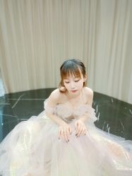 -拉瑞娜LaReine婚纱礼服高级定制