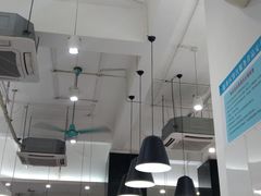 大堂-禾师兄·布拉肠(一德路店)