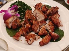 黑毛猪蜜汁夹心肉-沙龙酒家