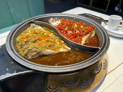 -阿瓦山寨·湘菜现炒·剁椒鱼头王(咸阳总店)