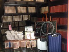 -钟书阁(松江泰晤士小镇店)