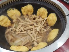 -哈尔滨东北铁锅炖(都督街店)