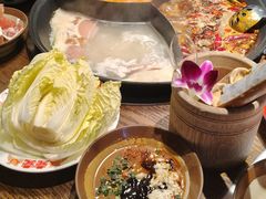 -萍姐火锅·公路夜市(武汉首店)