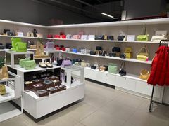 -唯品会(北京国瑞城店)