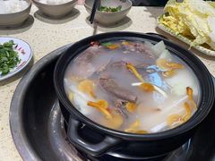 -九寨沟特色牦牛肉汤锅
