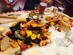 -The Crab Pot Seattle