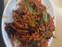 鱼香肉丝盖浇饭-川味家小吃