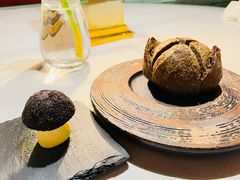 餐前面包配海苔黄油-三嚥阁 La Villa Restaurant