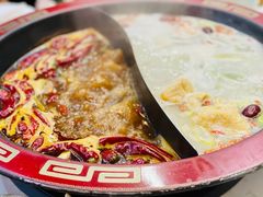 鸳鸯锅底-京门活鱼馆·鱼火锅(百子湾（原红庙）店)
