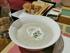 奶油蘑菇汤-安妮意大利餐厅(国贸店)