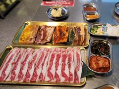 -哈哈碳都·牛肋条无限自助烤肉(台江万达店)