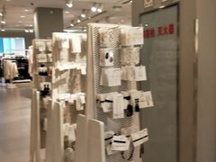 -H&M(鹏欣水游城店)