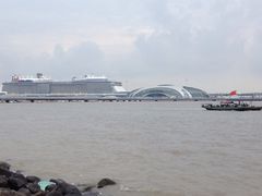 -吴淞口国际邮轮码头-停车场