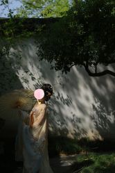 -一揽芳华汉服旗袍体验馆(拙政园店)