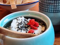 -野山舂·贵州现舂酸汤火锅(鸿通城店)