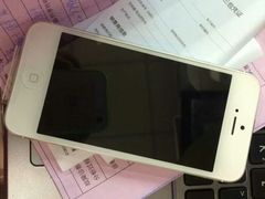 -Apple零售店(华贸购物中心店)