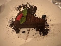 巧克力松露蛋糕-WOLFGANG PUCK KITCHEN & BAR(迪士尼小镇店)