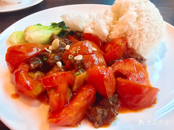 粤皇港式茶餐厅番茄牛腩饭图片 - 第1张