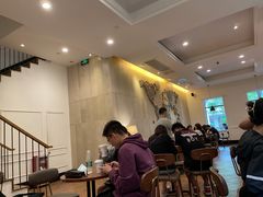 大堂-星巴克臻选(广州沙面店)