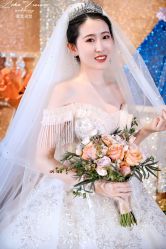 -拉瑞娜LaReine婚纱礼服高级定制