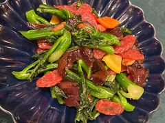 怀旧家乡腊味炒芥兰-誉八仙粤菜(万象天地店)