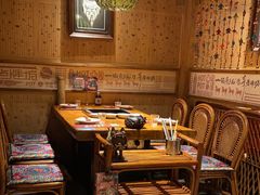 -老牌坊云南鱼豆花火锅(爱建店)