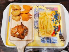 -蓝精灵乐园·世茂精灵之城主题乐园