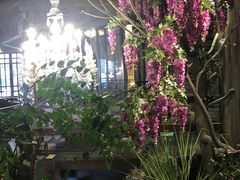 -春天里·老街坊餐厅(港隆广场店)