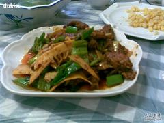 乐乐烧排骨-乐乐餐厅(湘子庙街店)