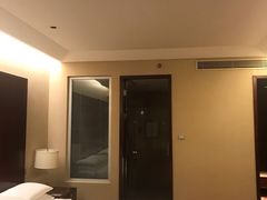 -上海龙之梦万丽酒店