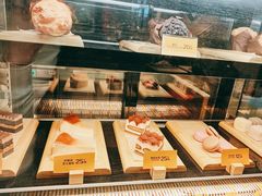 -麦当劳(汉口火车站候车室店)