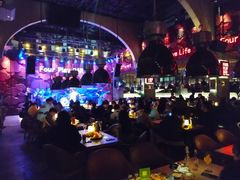 -FOUR PLAY BAR