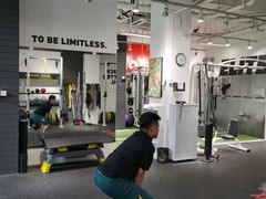 -汗水空间私教健身连锁(SM广场店)