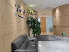 -瑞尔齿科(上海长风大悦城店)