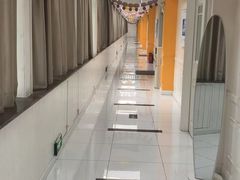 -西安小天鹅艺术团(曲江Alice店)