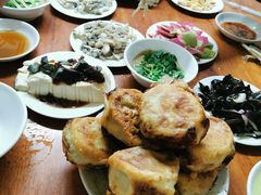 -宝瑞门钉肉饼店