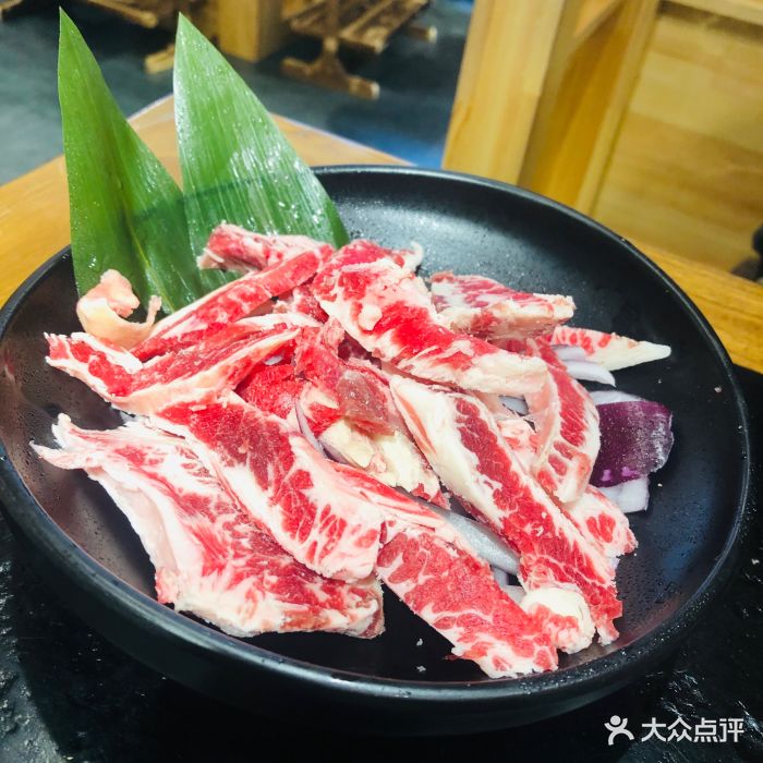 九田家黑牛果木烤肉料理(中联店)黑牛肋条图片 - 第1张