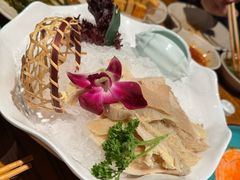 -老牌坊云南鱼豆花火锅(嵩山店)