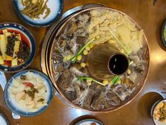 -岳记兴隆·青城腊排铜火锅(融创店)