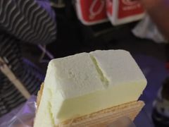 -詹爷爷乌节路街头冰淇淋