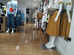 -优衣库(哈尔滨中央大街店)