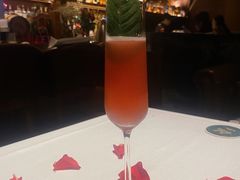 -Mogul Eatery·大亨餐酒馆