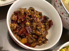 招牌冷吃兔-鑫记婆婆兔·成都特产·兔头手撕兔(太古里店)