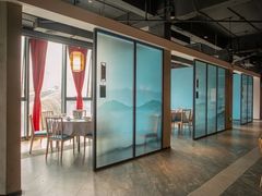 -松哥油焖大虾.小龙虾.黑鸭煲(海岸城店)