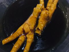 鲍汁凤爪-来龙里 精致 东南亚餐室(万象城店)