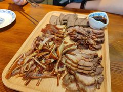 -老天桥酱肉烧饼夹肘子(天桥店)
