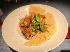 牛油果莎莎配大虾-弦月窗LUNETTE BY AMANDA(复兴路店)